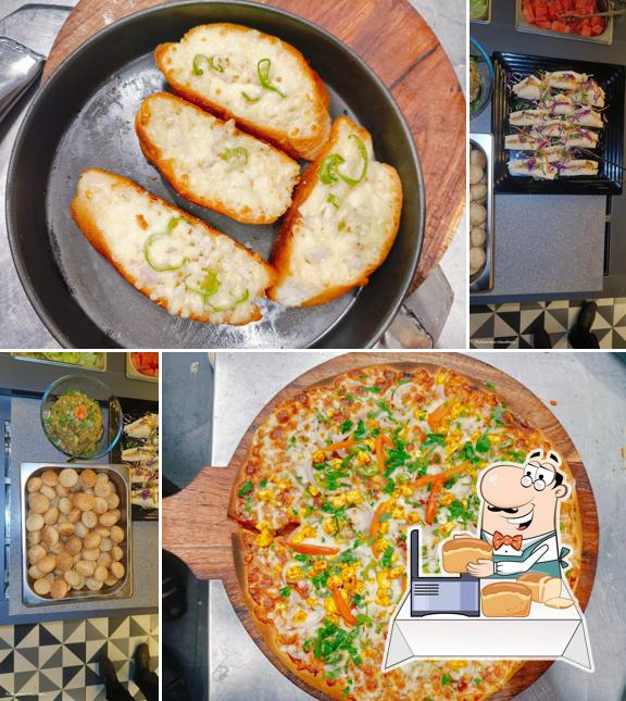 Garlic bread at William John's Pizza, Mahendranagar