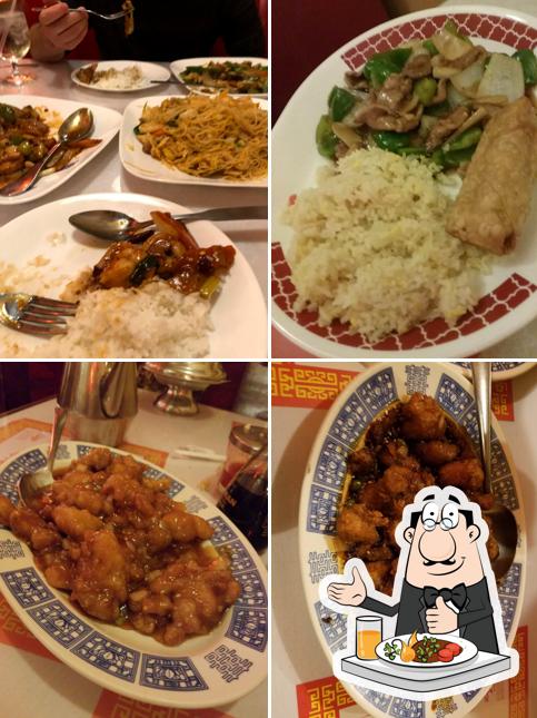 Meals at Hunan Restaurant 湖南