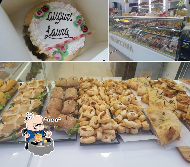 Platti al Pasticceria Modenese