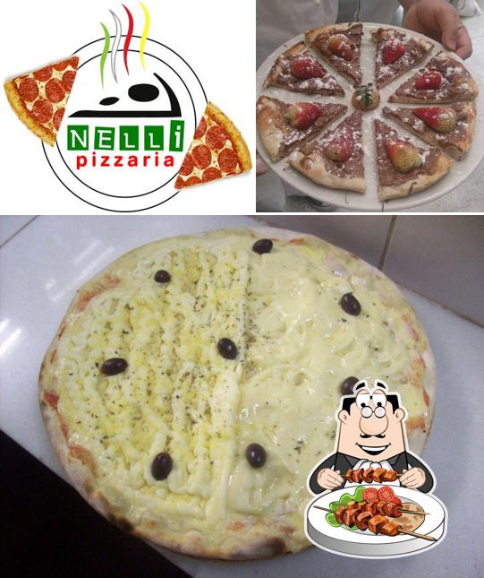 Comida em Pizzaria Nelli