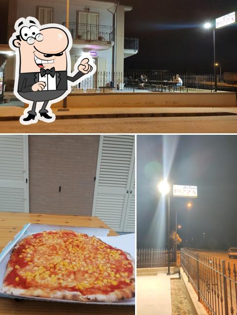 Tra le varie cose da Pizzeria La Perla si possono trovare la esterno e pizza