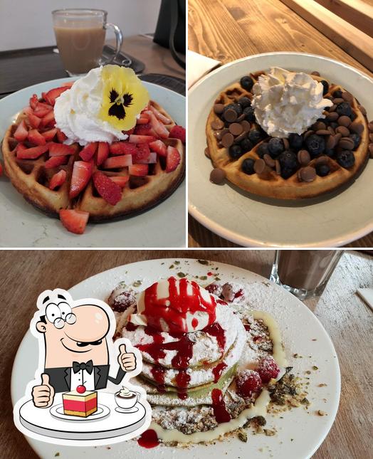 Heart-Garden Waffles & Coffee propose une variété de desserts