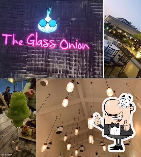 See the pic of The Glass Onion