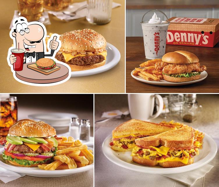 Закажите гамбургеры в "Denny's"
