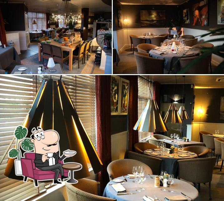 L'intérieur de Forum Restaurant