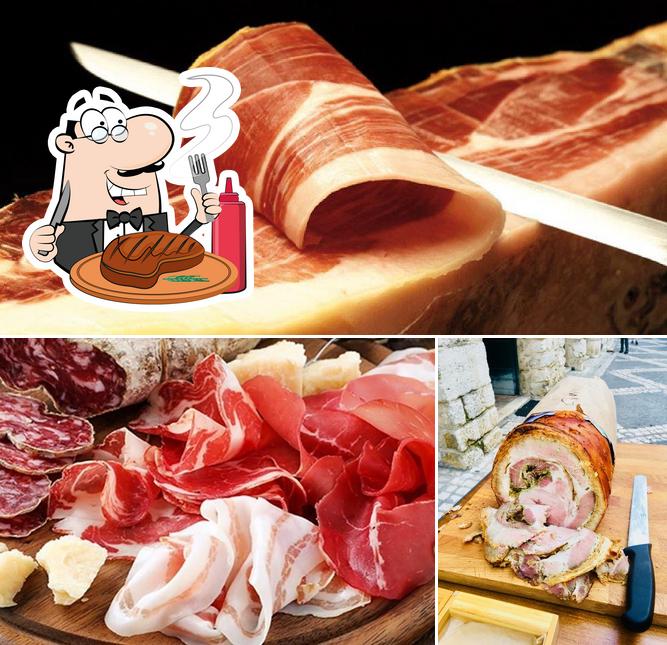 Prenditi i un pasto a base di carne a La' Prosciutteria