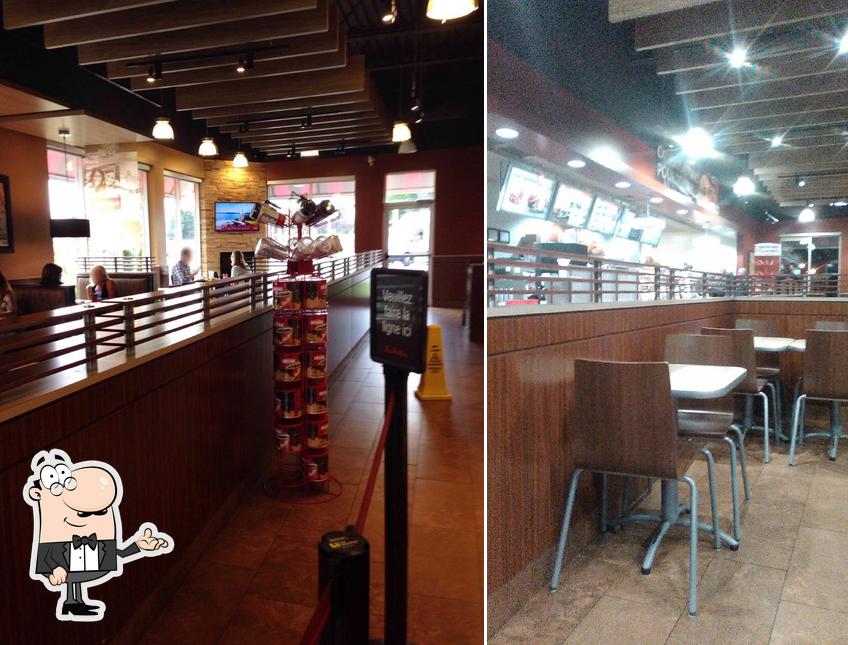 L'intérieur de Tim Hortons