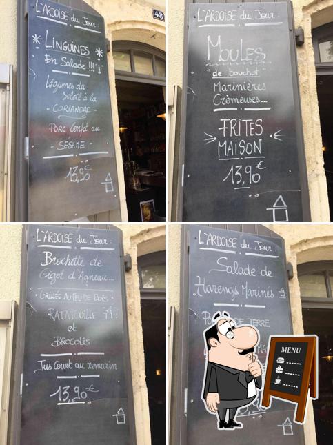 Le menu du tableau présente les options disponibles)