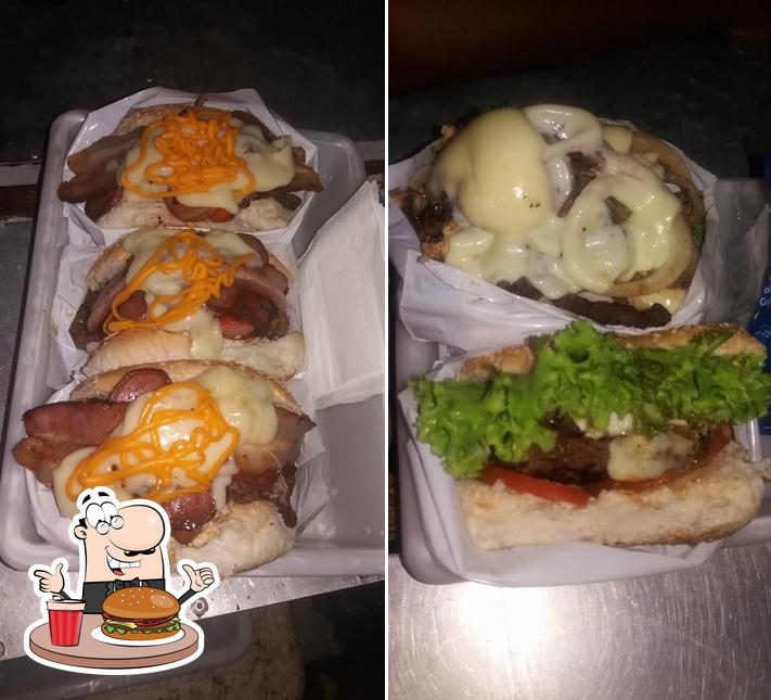 Os hambúrgueres do Chapolin Lanches irão satisfazer diferentes gostos