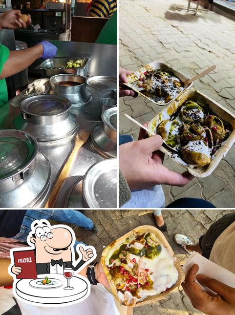 Food at Ram Chaat Bhandar (Ambala wale)