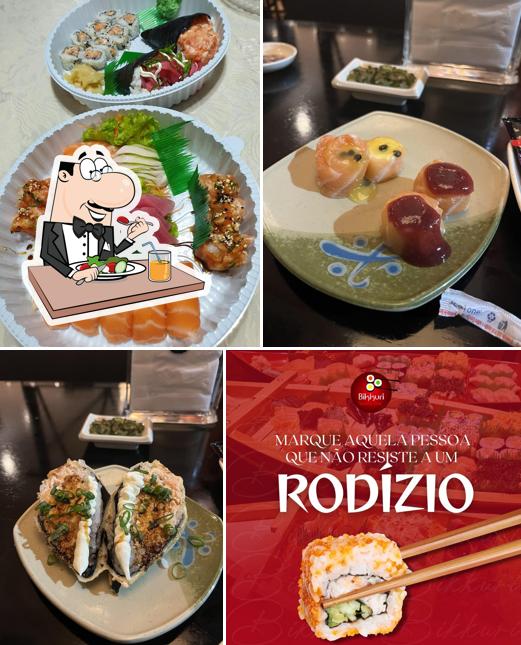 Platos en Bikkuri Sushi Bar