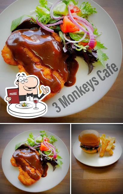 Блюда в "3 Monkeys Café"