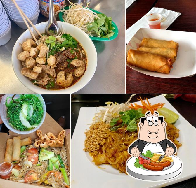 Best fried rice in Aurora restaurants, autumn 2024 Restaurant Guru