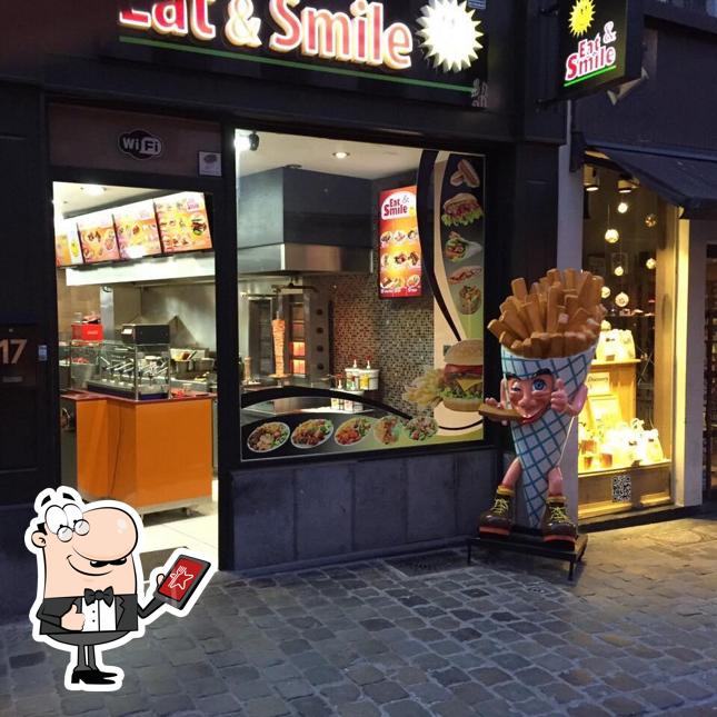 L'extérieur de Eat & Smile