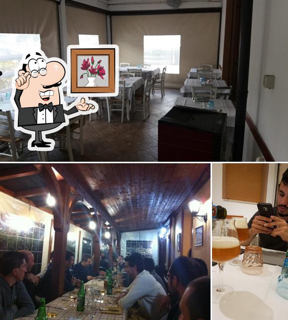 Dai un’occhiata alla foto che raffigura la interni e birra di Jolly