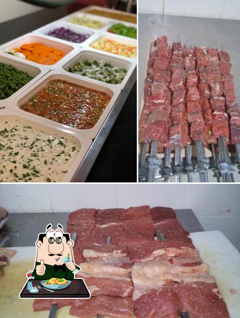 Comida em Restaurante Coma Bem