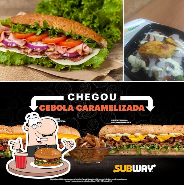 Experimente um hambúrguer no Subway