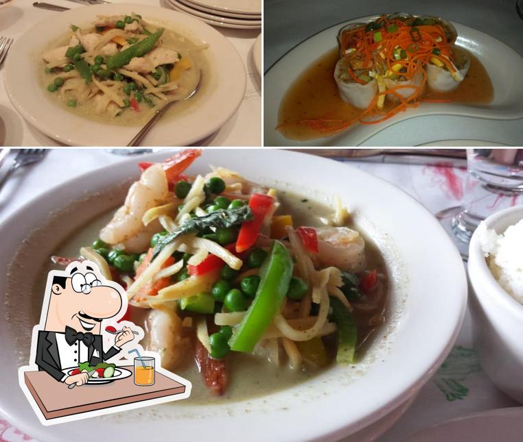 Green Peapod Thai Restaurant in McHenry Restaurant menu and reviews