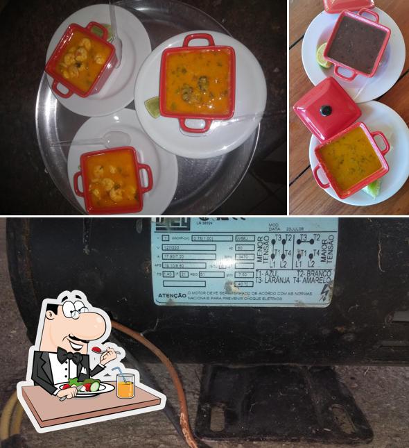 Platos en Bar do Buda