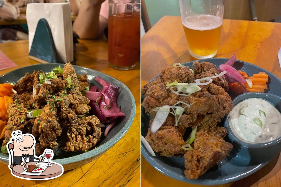 IXE - Sanduíches & Drinks provê pratos de carne