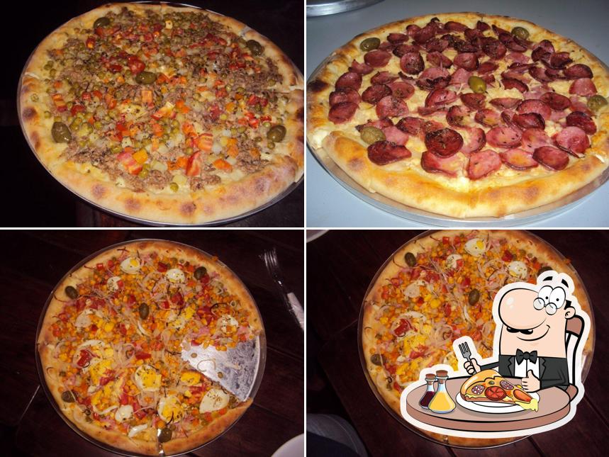 Escolha pizza no Restaurante pizzaria chopperia rout66