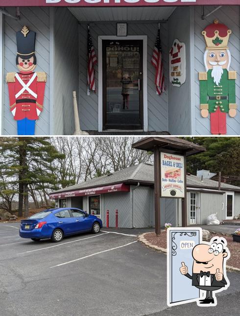 Doghouse Bagel &Deli in Blairstown Restaurant menu and reviews