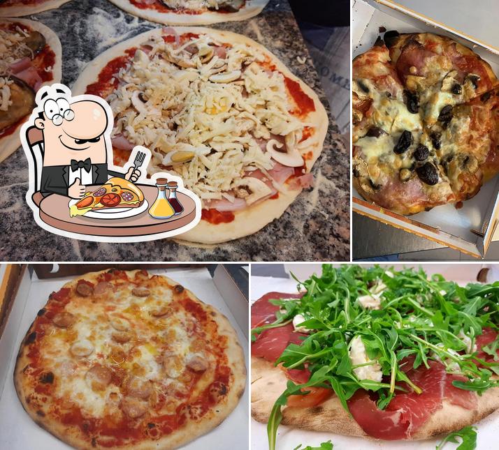 Prenditi una pizza a Pizzeria Spedy Food Di Patane Mariangela