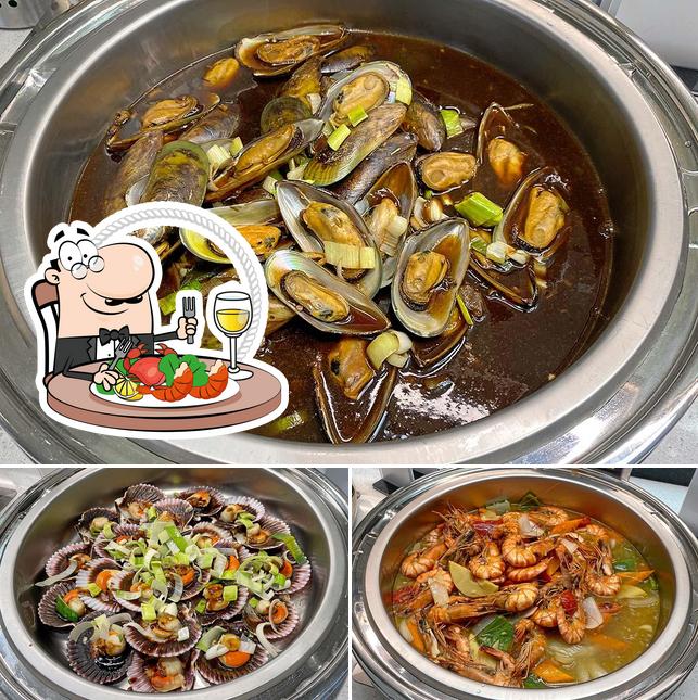 Попробуйте блюда с морепродуктами в "China Restaurant Jasmin Singen"