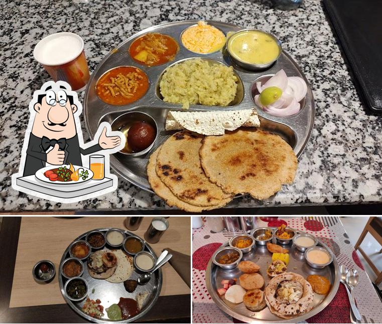 Meals at New Rasthal Gujarati Thali