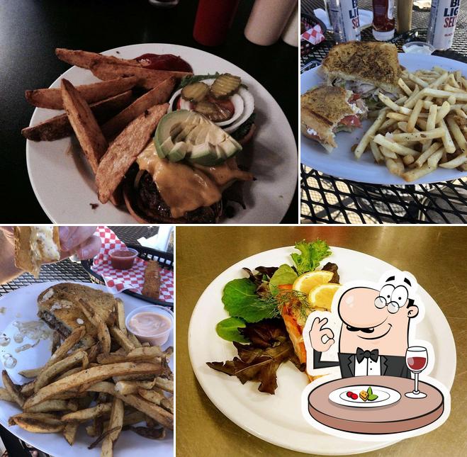 Longbranch Bar & Grill in Monroe Restaurant menu and reviews