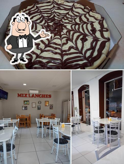 O interior do Mix Lanches