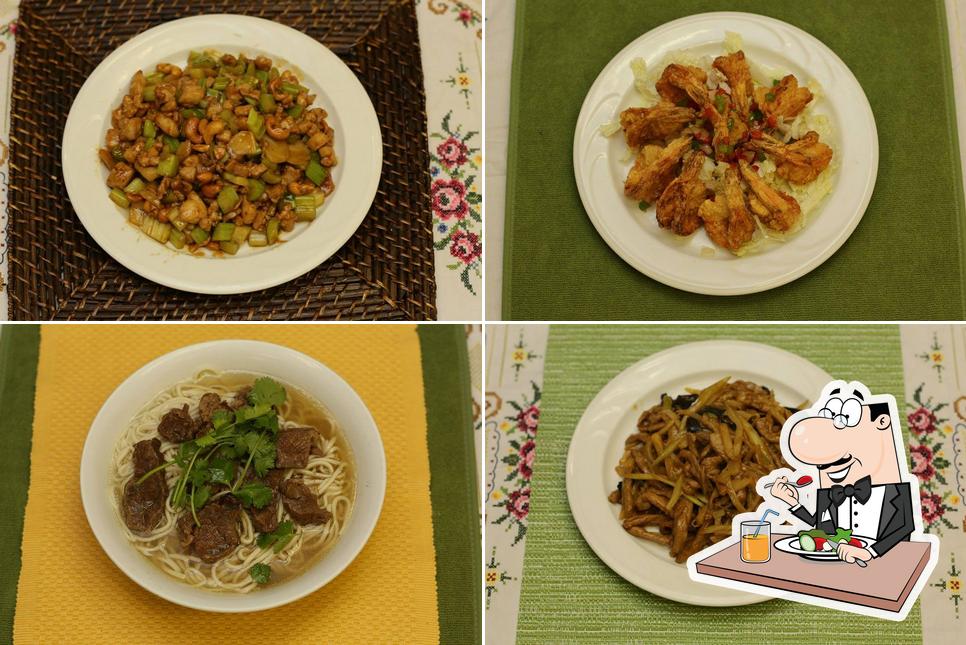 Meals at China Dumplings & Noodle 喜來樂餃子館