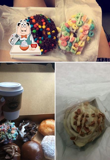 Wake N Bake Donuts - Wilmington serves a number of desserts