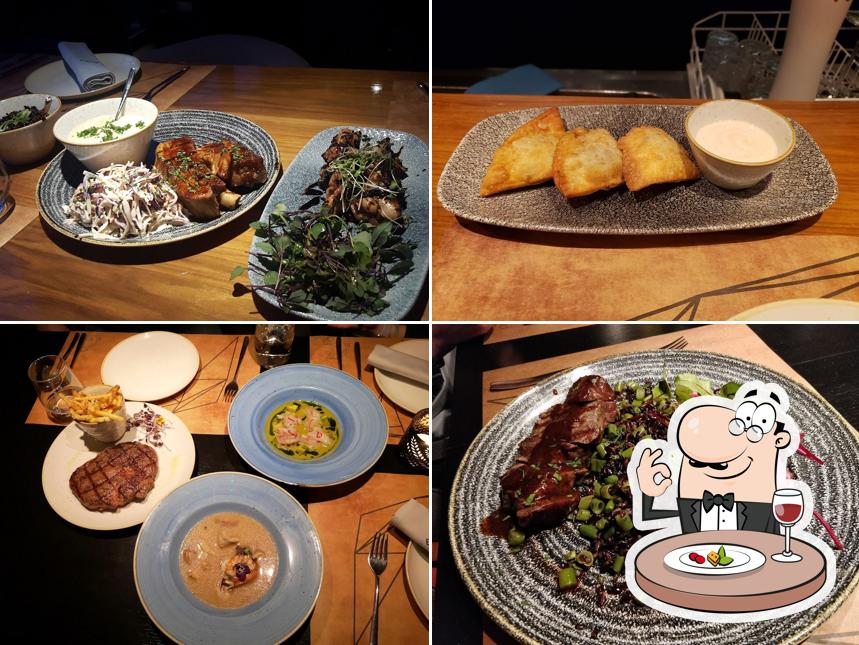 EL TORO Restaurant