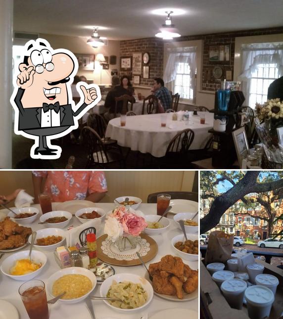 Mrs. Wilkes Dining Room, Savannah Restaurant menu, prices and reviews