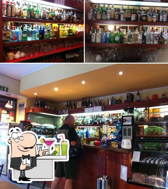 Guarda la foto di Bar Willy Srl