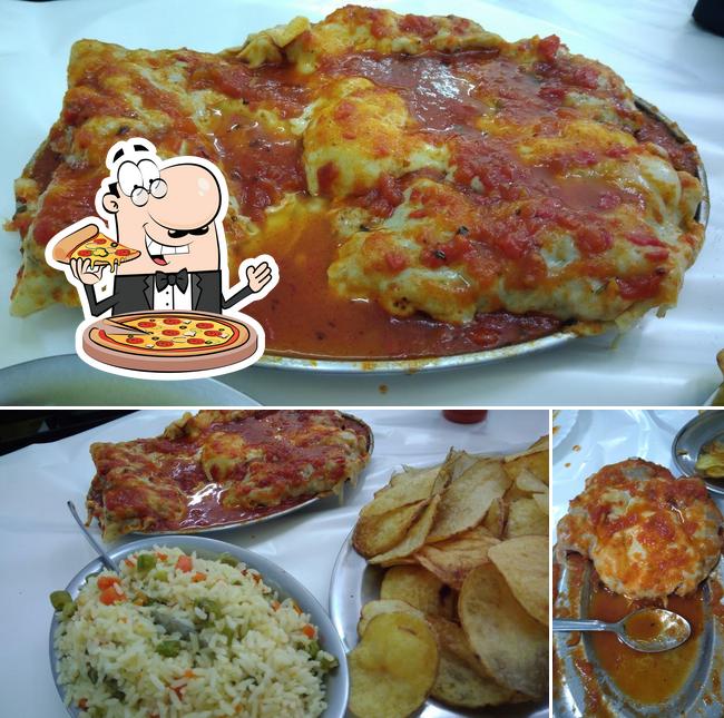 Escolha pizza no Restaurante Do Anízio