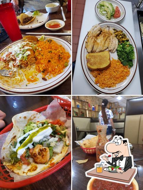 Taqueria La Piñata in Fort Wayne Restaurant menu and reviews