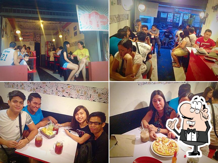 Full House "PizzaBurgerPasta" pizzeria, Marikina Restaurant reviews