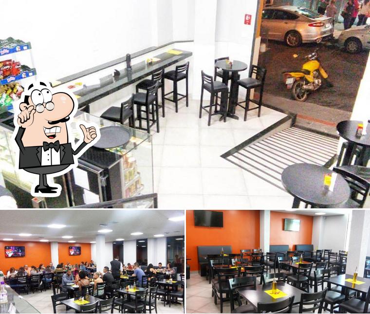 Veja imagens do interior do Átrios Restaurante