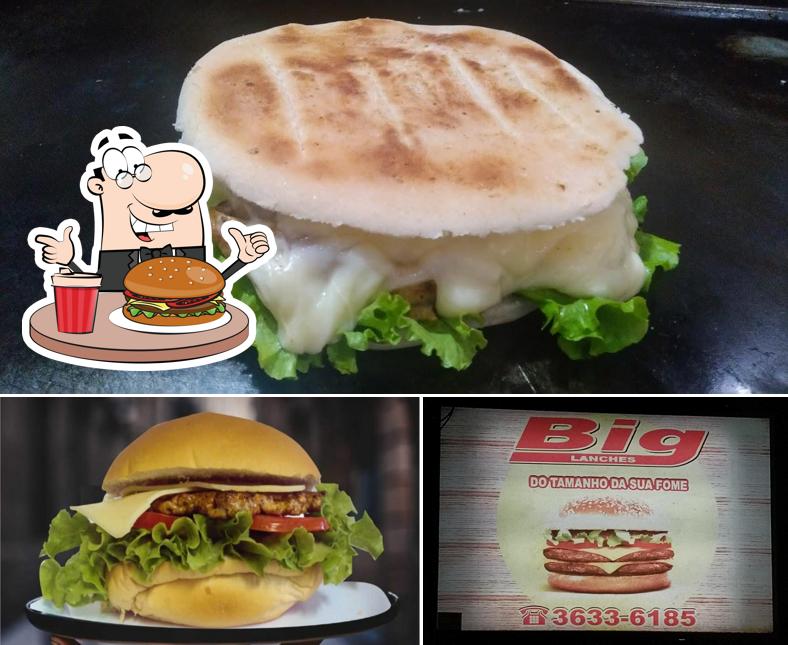 Order a burger at Big Lanche
