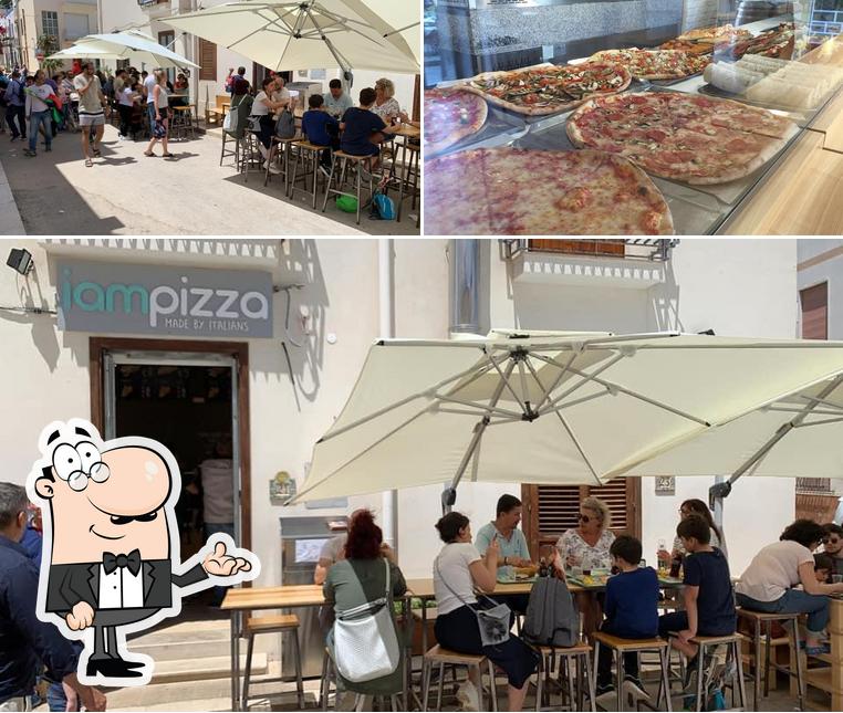 Guarda la immagine che raffigura la interni e pizza di Iampizza San Vito lo capo