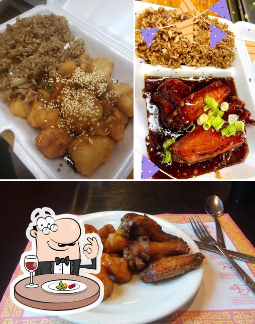 Food at Chinese Restaurant (OLD BILL HWANGS PLACE)
