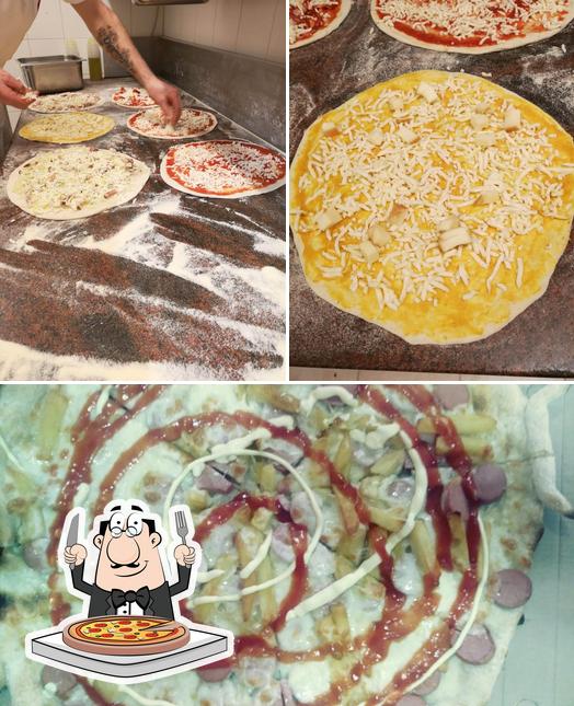 A Pizzeria Einstein Marconi, puoi ordinare una bella pizza