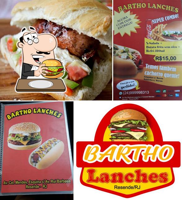 Peça um hambúrguer no BARTHO LANCHES