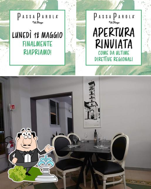 La esterno e tavolo da pranzo del ristorante