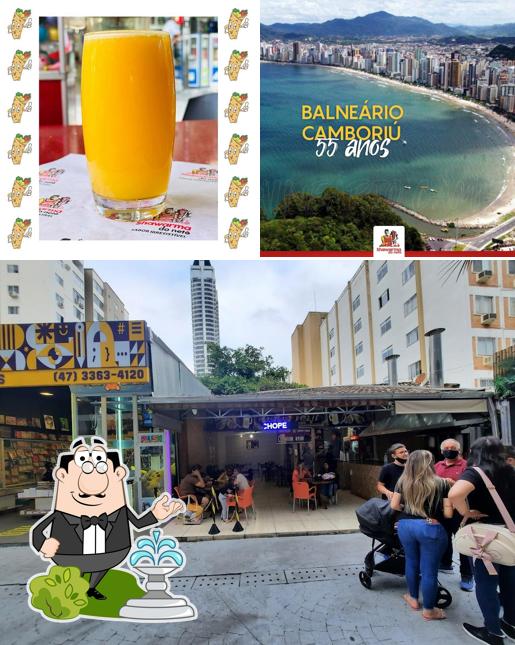 A foto da exterior e bebida no Restaurante e Shawarma Baba Naji