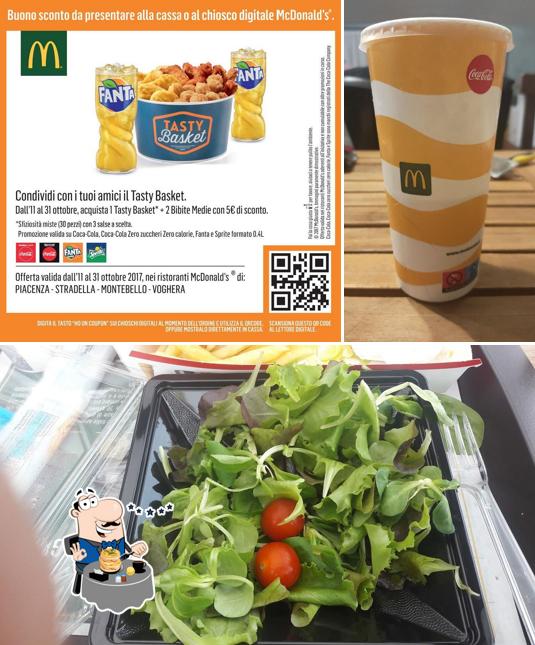 La foto di cibo e bevanda da McDonald's Piacenza Emilia
