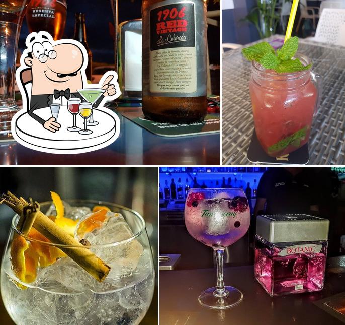 El Chorro Cafe Sport Pub serves alcohol