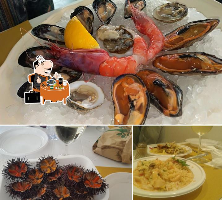 Prenditi la cucina di mare a Cozza Nera